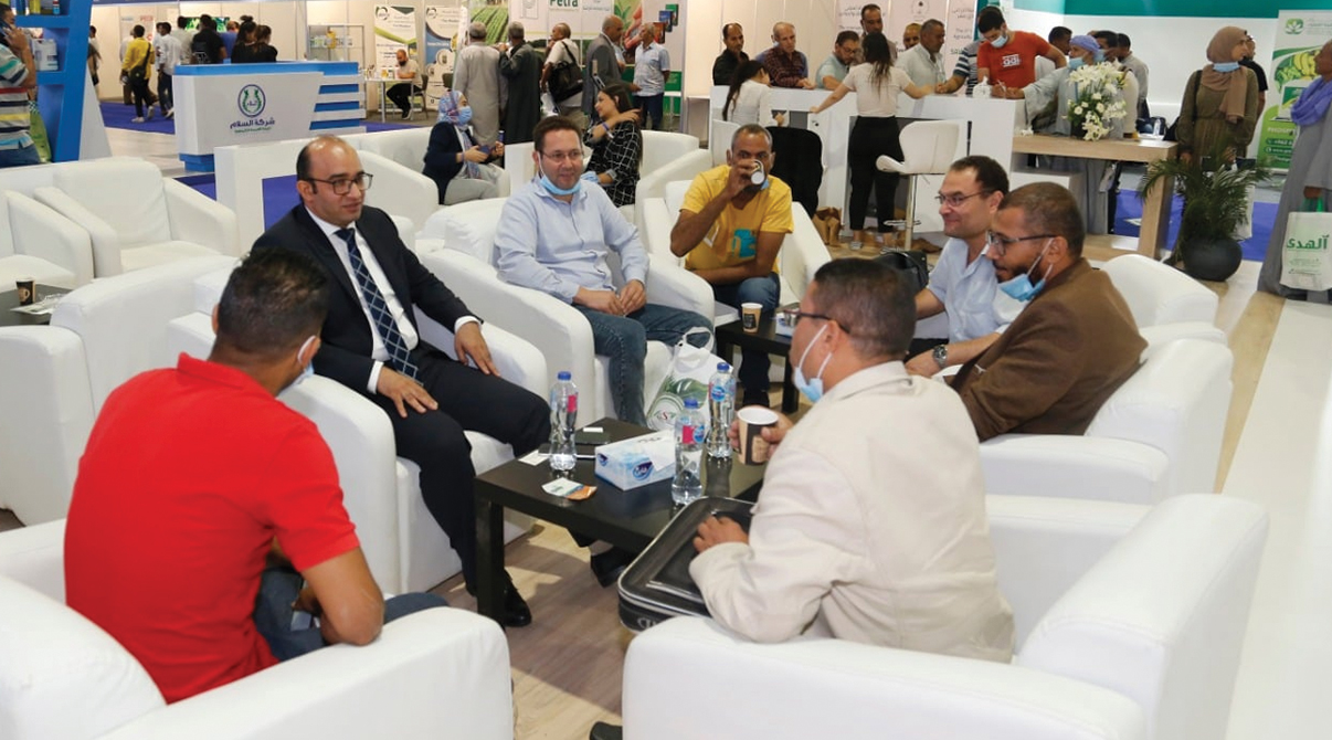 الرعاية البلاتينية لمعرض صحارى
